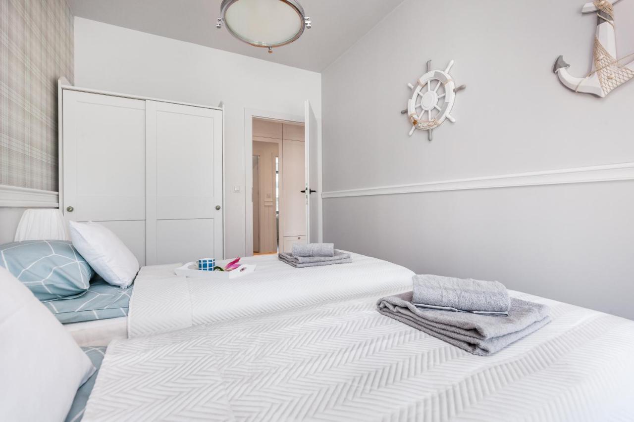 Plac Unii Aquamarine Premium Apartment Gdynia Esterno foto